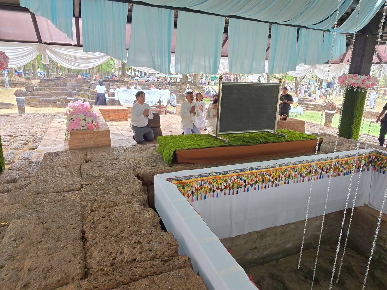 title - วันที่ 24 กุมภาพันธ์ 2569 นายวิทูล ประดิษฐบุญ พร้อมด้วย เจ้าหน้าที่ ส.ป.ก.ปราจีนบุรี เข้าร่วมพิธีบวงสรวงงานเทศกาลมาฆปูรมีศรีปราจีน ครั้งที่ 40